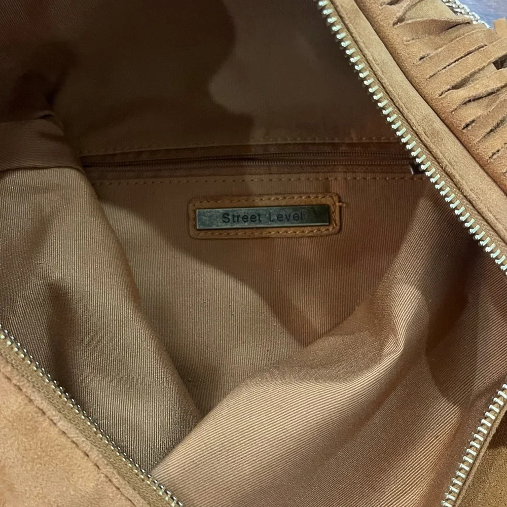 Boho Fringe Suede Tan/Brown Shoulder Bag with Gold Strap - Picture 9 of 11